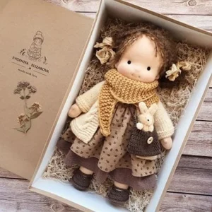 Handgjord Babydocka i Waldorf-Stil